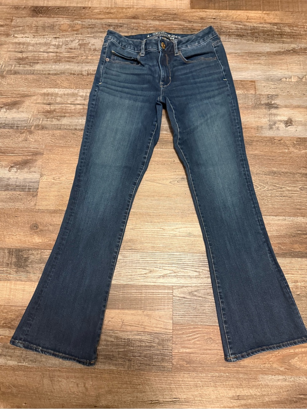 American Eagle Outfitters Dark Blue Flare Jeans Size 6 Short EUC